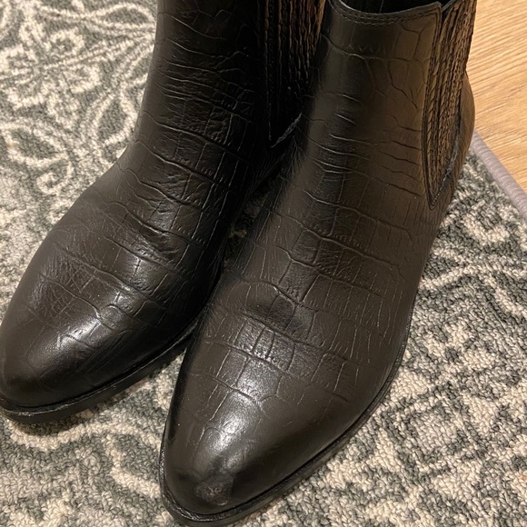 Vince Camuto Black Textured Ankle Boots - Picture 1 of 6